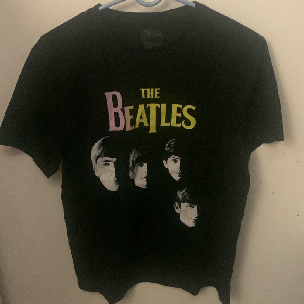 Official The Beatles Iconic Album Cover 60/40 Cotton Blend Tshirt SZ Medium 😍